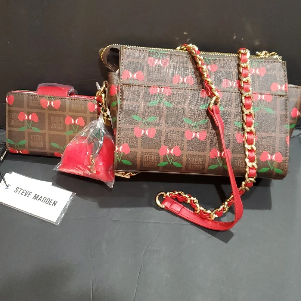 Steve Madden brown plaid checkered look and cherry print bglory red snap wallet - Picture 11 of 12